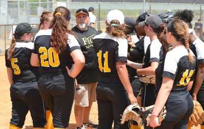 FTCC Softball team huddles