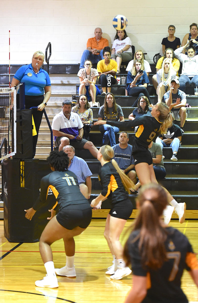 FTCC volleyball faces Pitt CC on Sept. 3, 2019, at Fayetteville Tech.
