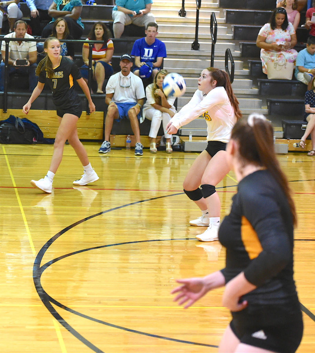 FTCC volleyball faces Pitt CC on Sept. 3, 2019, at Fayetteville Tech.
