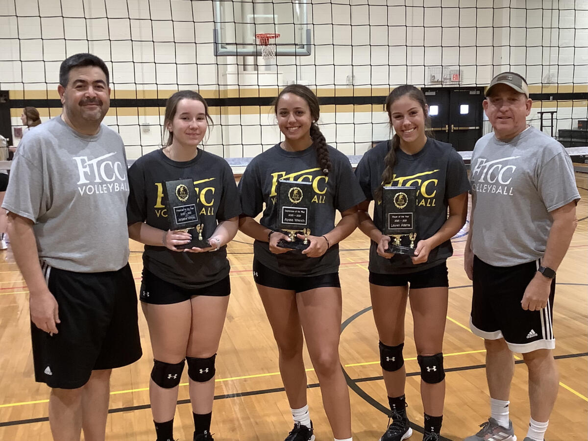 Fall 2021 Volleyball Alumni Game