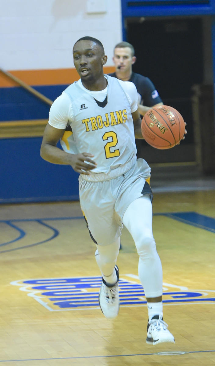 Gabe Harbison signs with St. Andrews