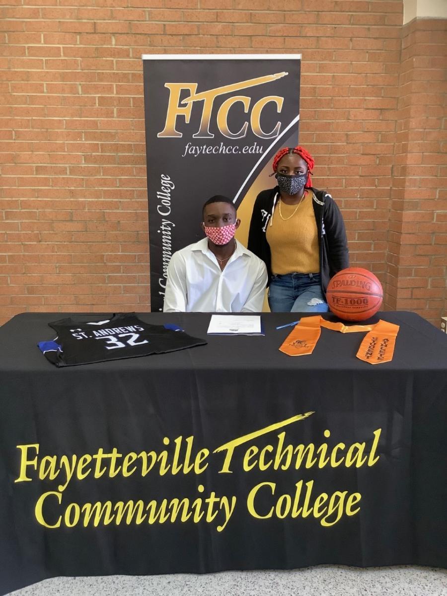 Gabe Harbison signs with St. Andrews