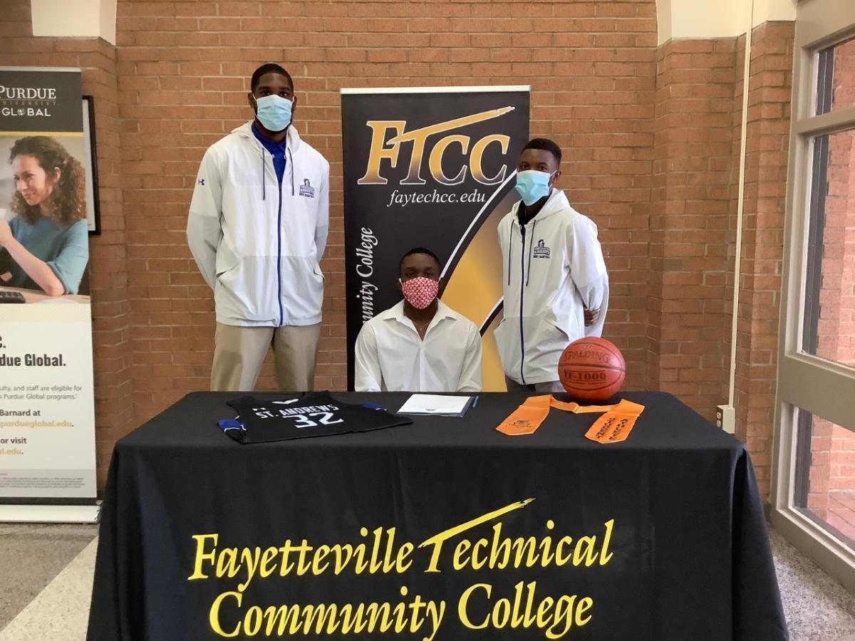 Gabe Harbison signs with St. Andrews