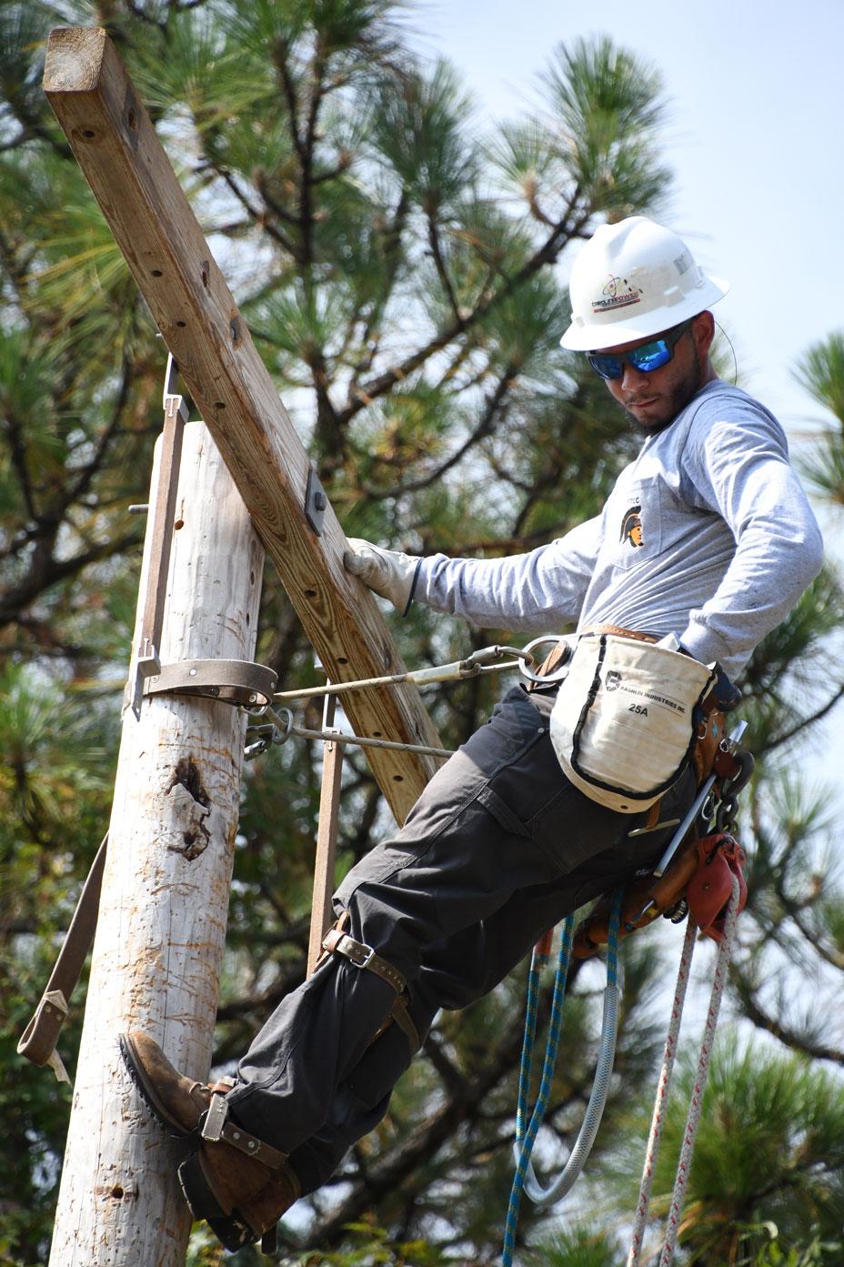 Electric Lineworker Graduation July 2024